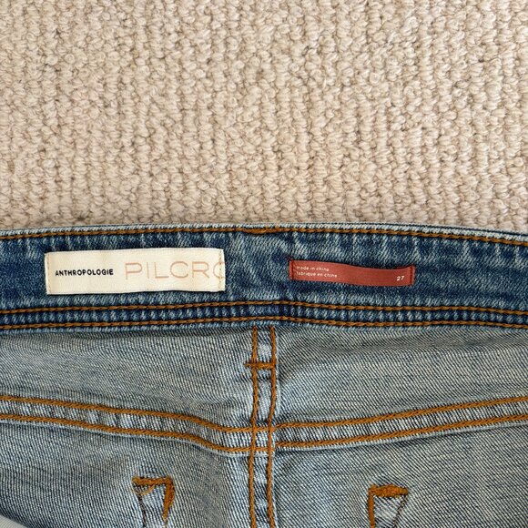 Anthropologie Pilcro High-Rise Satin-Trimmed Straight Jeans in Size 27 - Picture 4 of 6